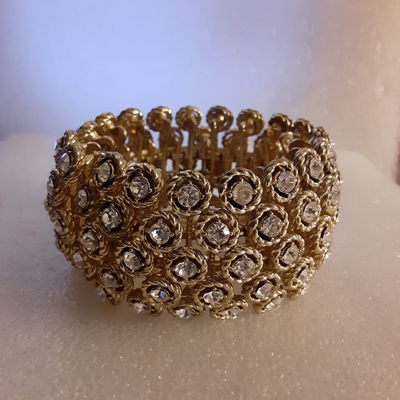 Gold Tone with Rhinestone Stretch Bracelet - Picture 3 of 5